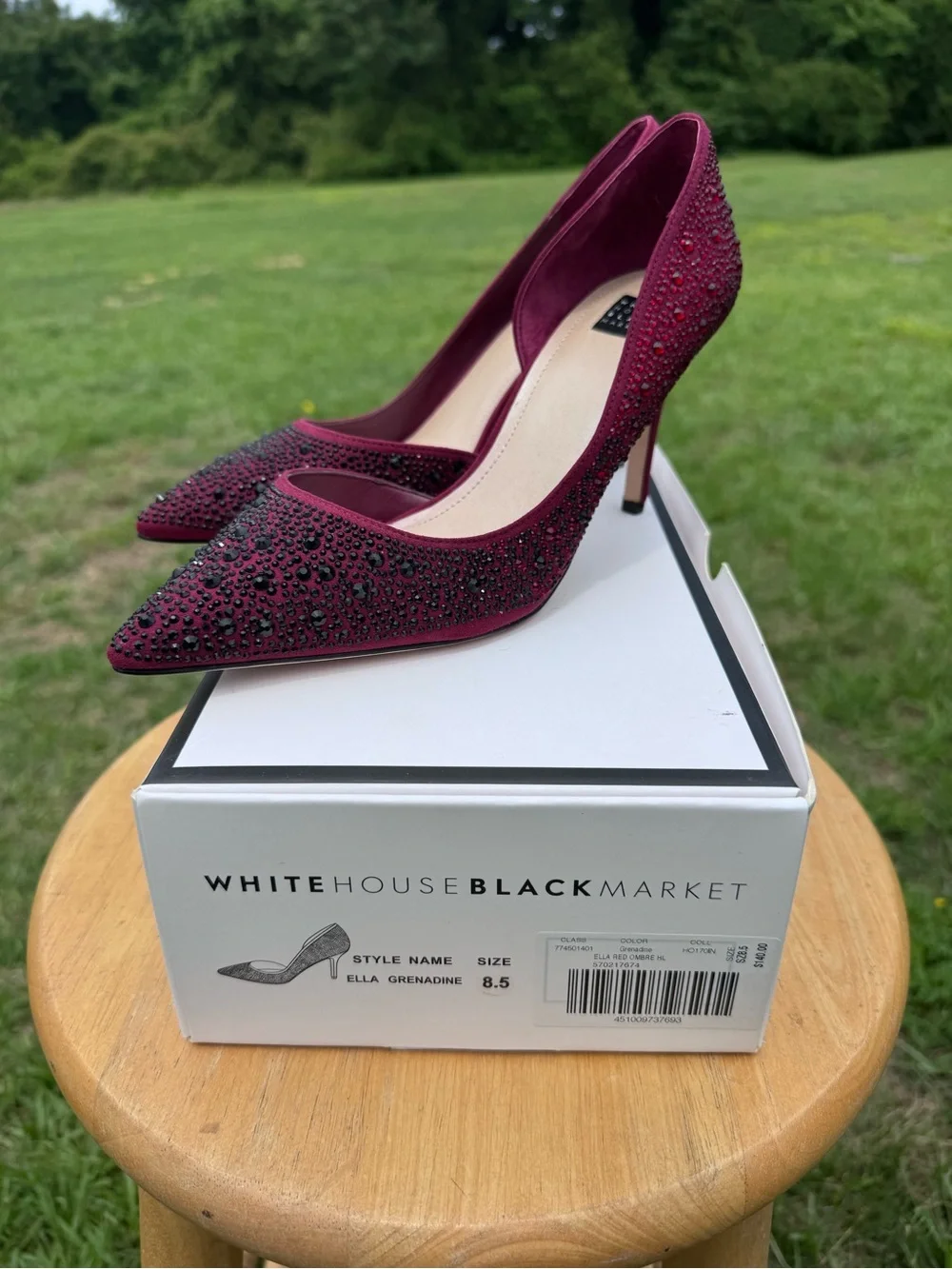 Ladies White House Black Market Burgundy Crystal-Embellished Pointed Pumps